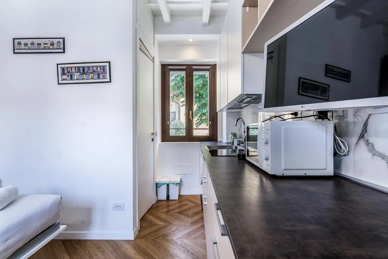 Morimondo Studio Apartment Milán