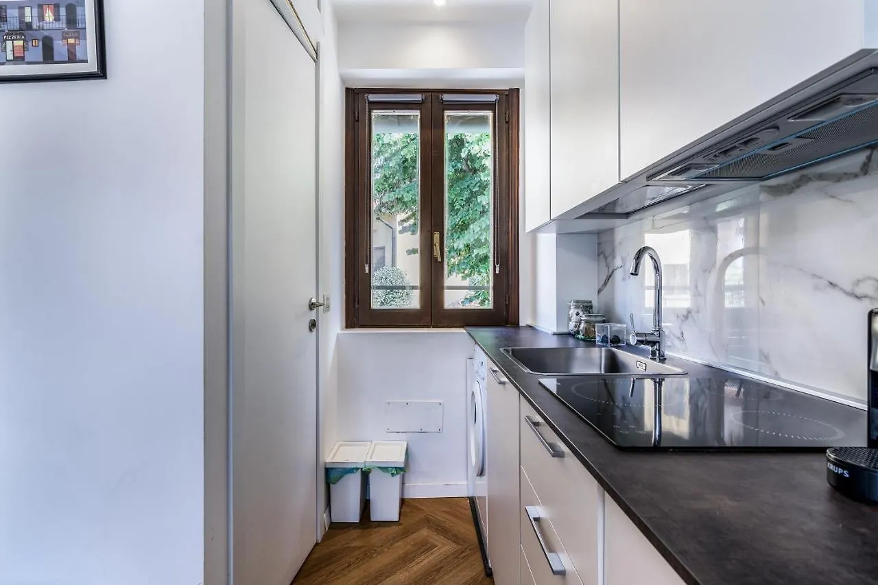 Morimondo Studio Apartment Milan